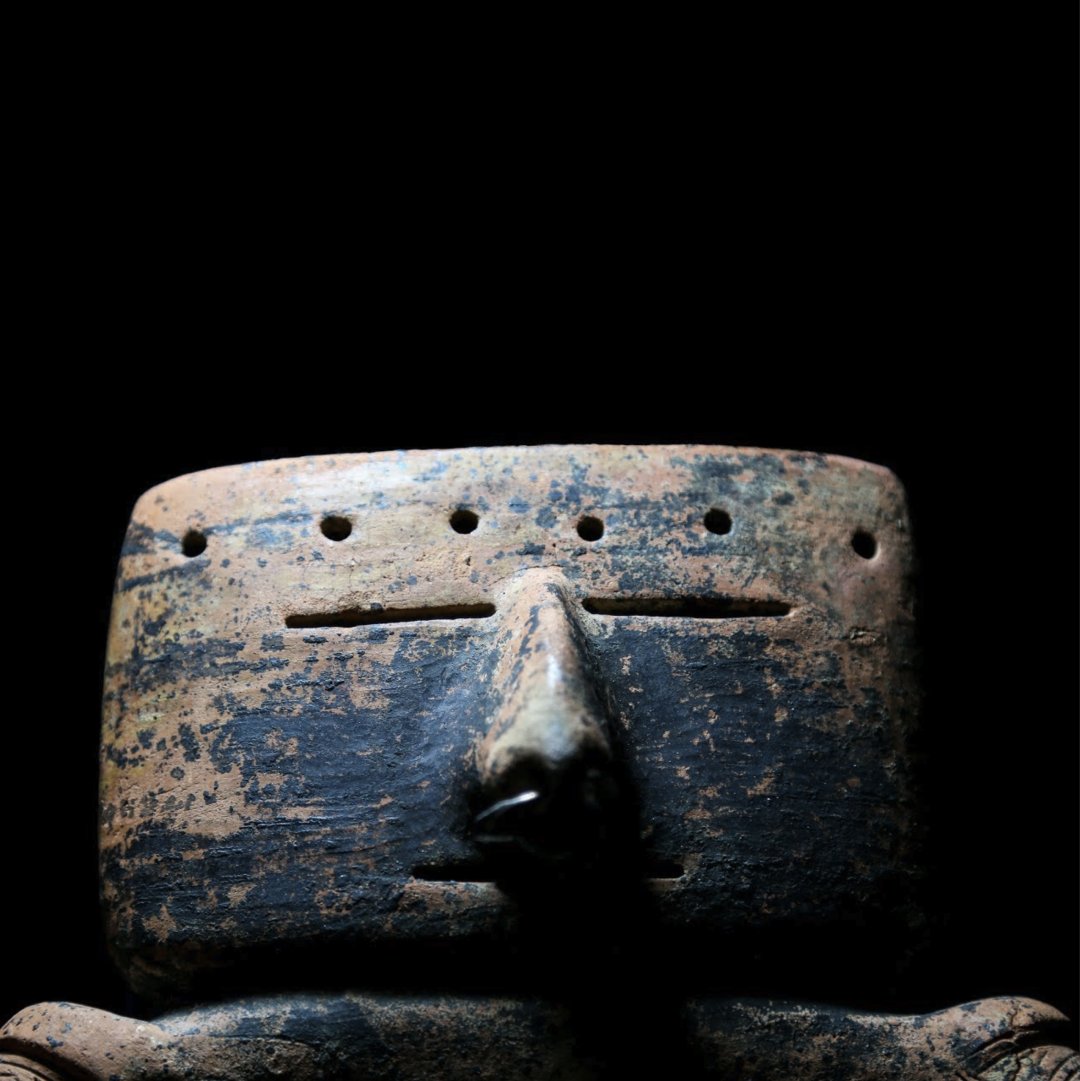 Figura Quimbaya, 700 - 1500 DC
.
.
.
#arte #precolombino #Colombia #ceramics #ceramica #art #Bagatela