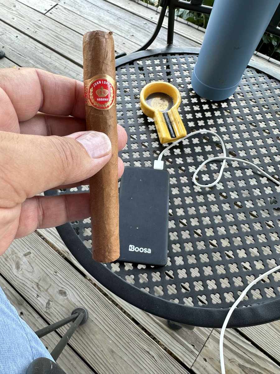 Afternoon chill 
And a little boost from my Boosa <a href="/ChrisReimer/">Chris Reimer | Boosa Tech</a>