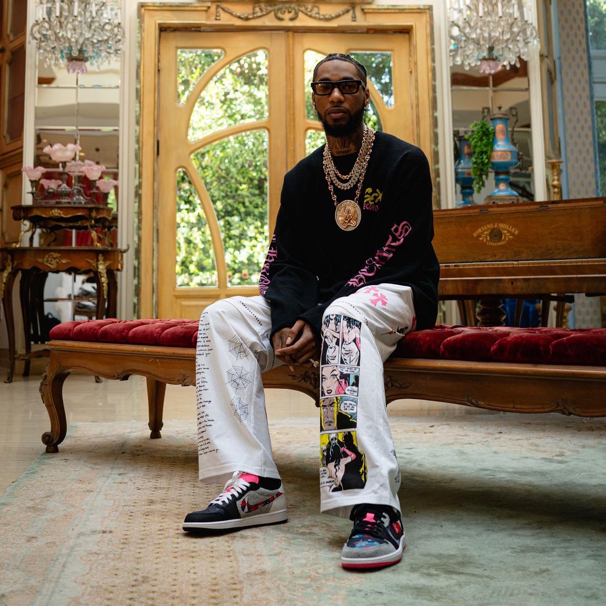 KeyGLOCK's tweet photo. I rep da 5 not da 6 but I still keep a Drake 😎
Money all up on my mind, cant have no bitch in my face💞 https://t.co/aGhX6JT65t