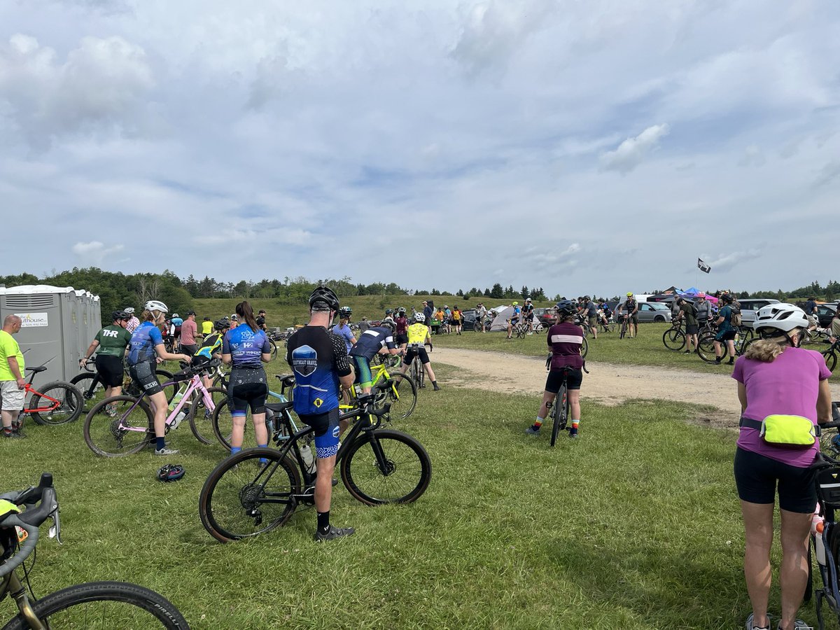 TheArtieMoore's tweet photo. Awesome weekend with the guys at WV’s highest point, gravel biking Spruce Mountain! #ItsAHelluvaLife https://t.co/qXoeKVGl2i