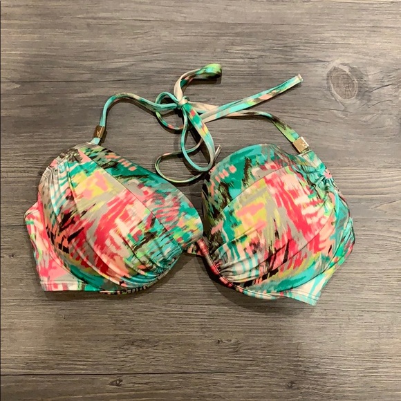 tmtrophies's tweet photo. So good I had to share! Check out all the items I'm loving on @Poshmarkapp #poshmark #fashion #style #shopmycloset #jjill #victoriassecret #shein: https://t.co/xlkUXYp6F6 https://t.co/iOo0qPWsb0