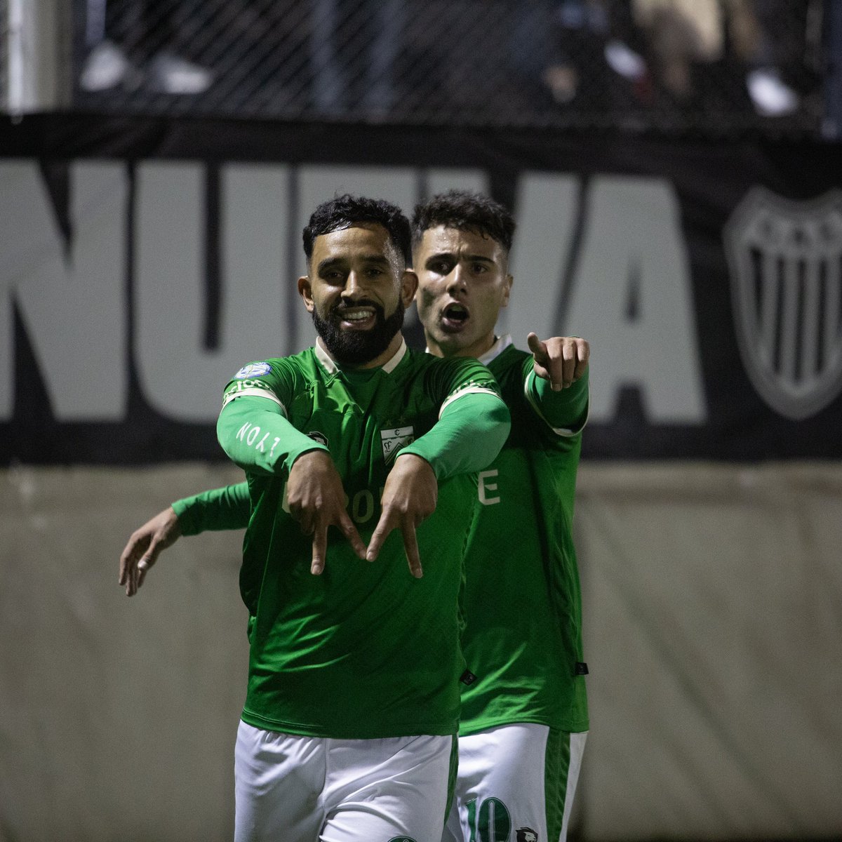 ¡SÍ SÍ SÍ GAAAAAAAANÓOOOOOOOOOOOOOOOOOOOO #FERRO! 💚