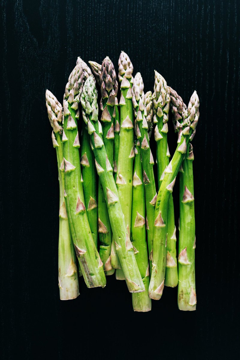 "🌱 Boost your health with a delicious twist! Asparagus, the ultimate superfood, is packed with vitamins, fiber, and antioxidants. Add a pop of green to your plate and fuel your body with nature's goodness. #Nutrition #AsparagusLove 🌿"