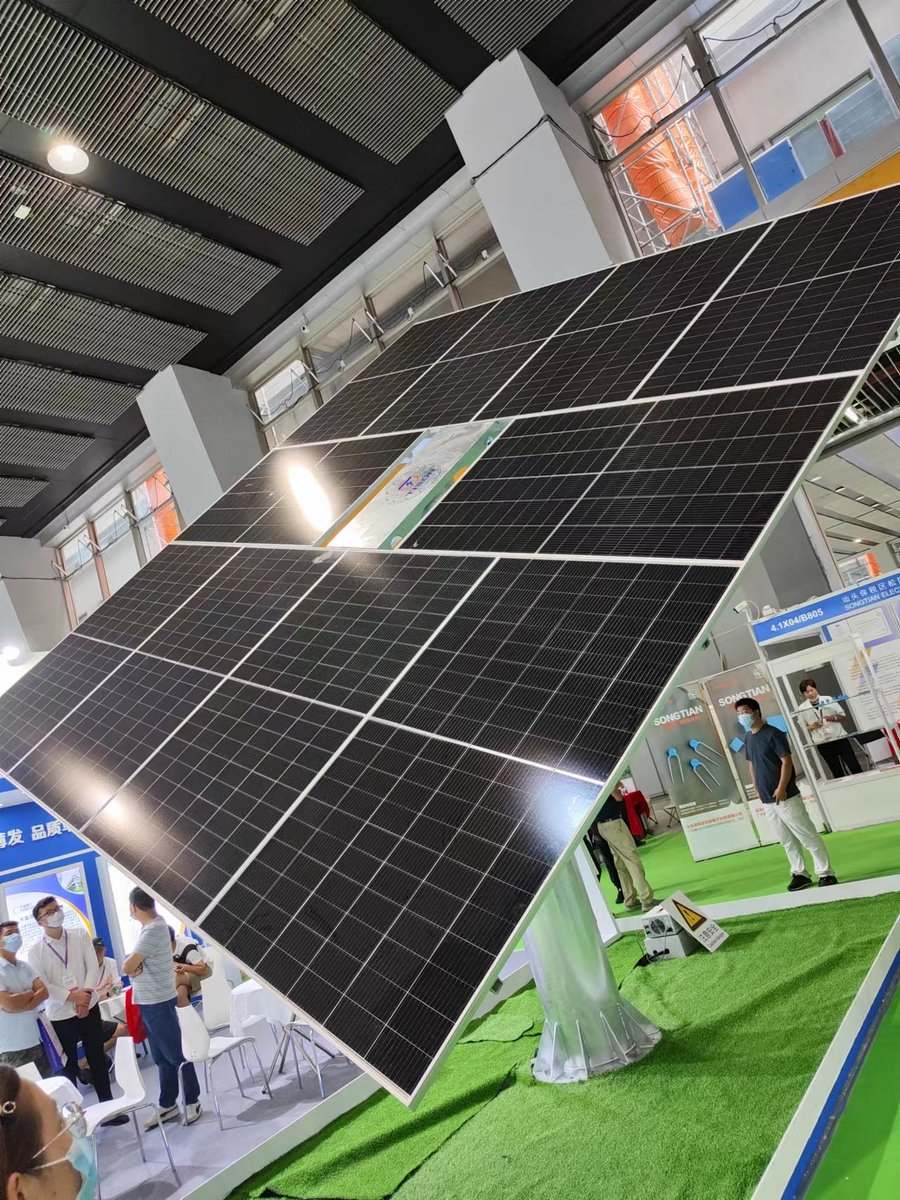 bypolur's tweet image. The world is actively promoting the development of the new energy industry, and recently held the Munich Energy Exhibition in Germany, attracting👏👏👏👏 InteriorInspo HomeMakeover InteriorDecorating DesignTrends #officedesign #DuvetSet #sunlight  
Original: SGreenelec