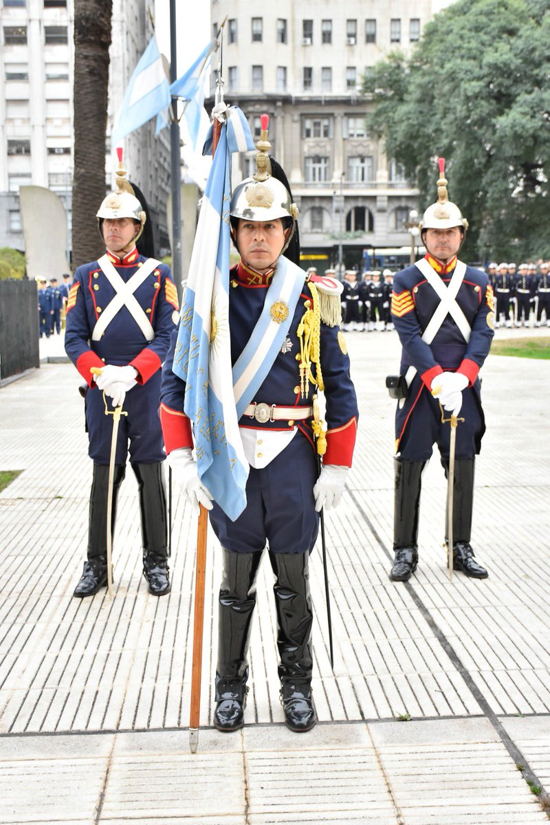 EMCFFAA_Arg's tweet photo. (#CAECOPAZ) del Comando Conjunto Antártico (@cocoantar), y Agregados militares de varios países entre otras autoridades. Este nuevo aniversario de la Independencia de nuestra patria es una buena oportunidad para reflexionar sobre la defensa nacional y comprender que es un https://t.co/1I0JBFLCEa