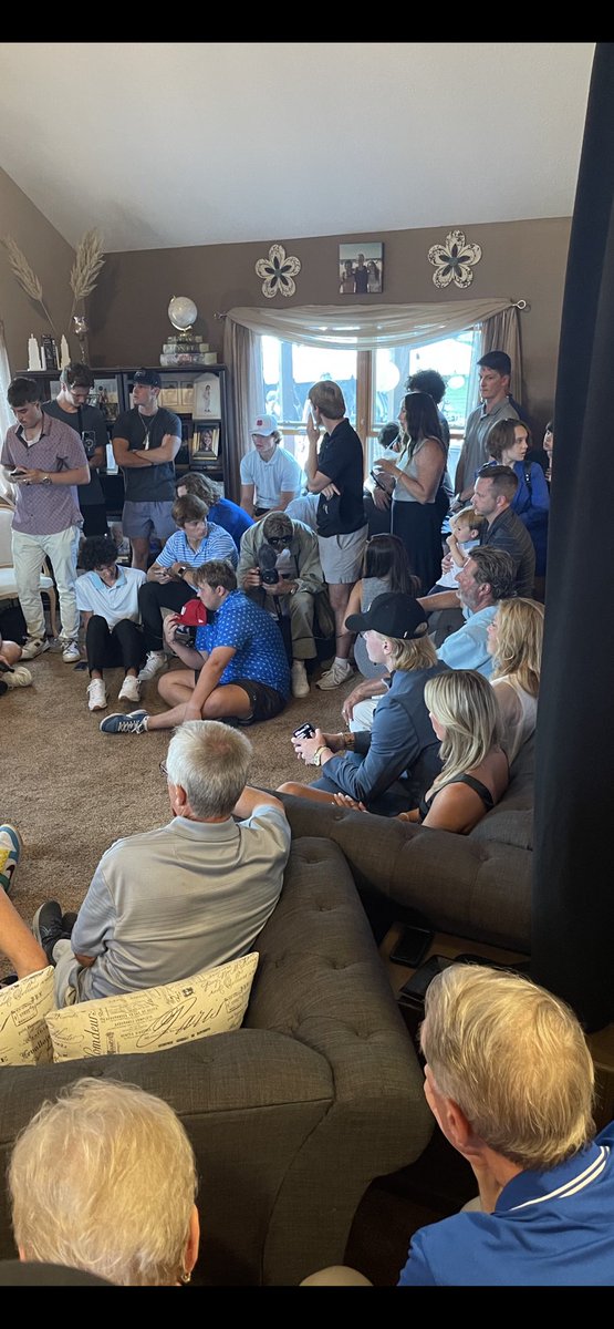 FCHS Baseball tweet media