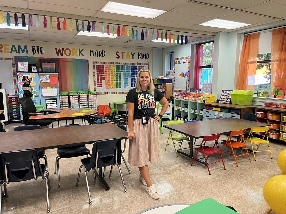 mrsrohallRSD's tweet photo. Getting ready for another year in 1st grade 🍎🌈✏️ Any help is appreciated! 

https://t.co/70UsbpYjkr

#clearhthelist #teachertwitter #AmazonWishList https://t.co/9cZOSU68TL