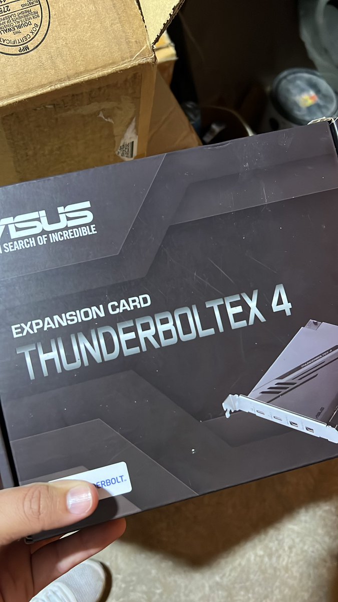 t2nty4r's tweet photo. Resulta ser que el cb motherboard no tiene slot extra para la tarjeta Tb 🤡 https://t.co/m1gsYAqC1U