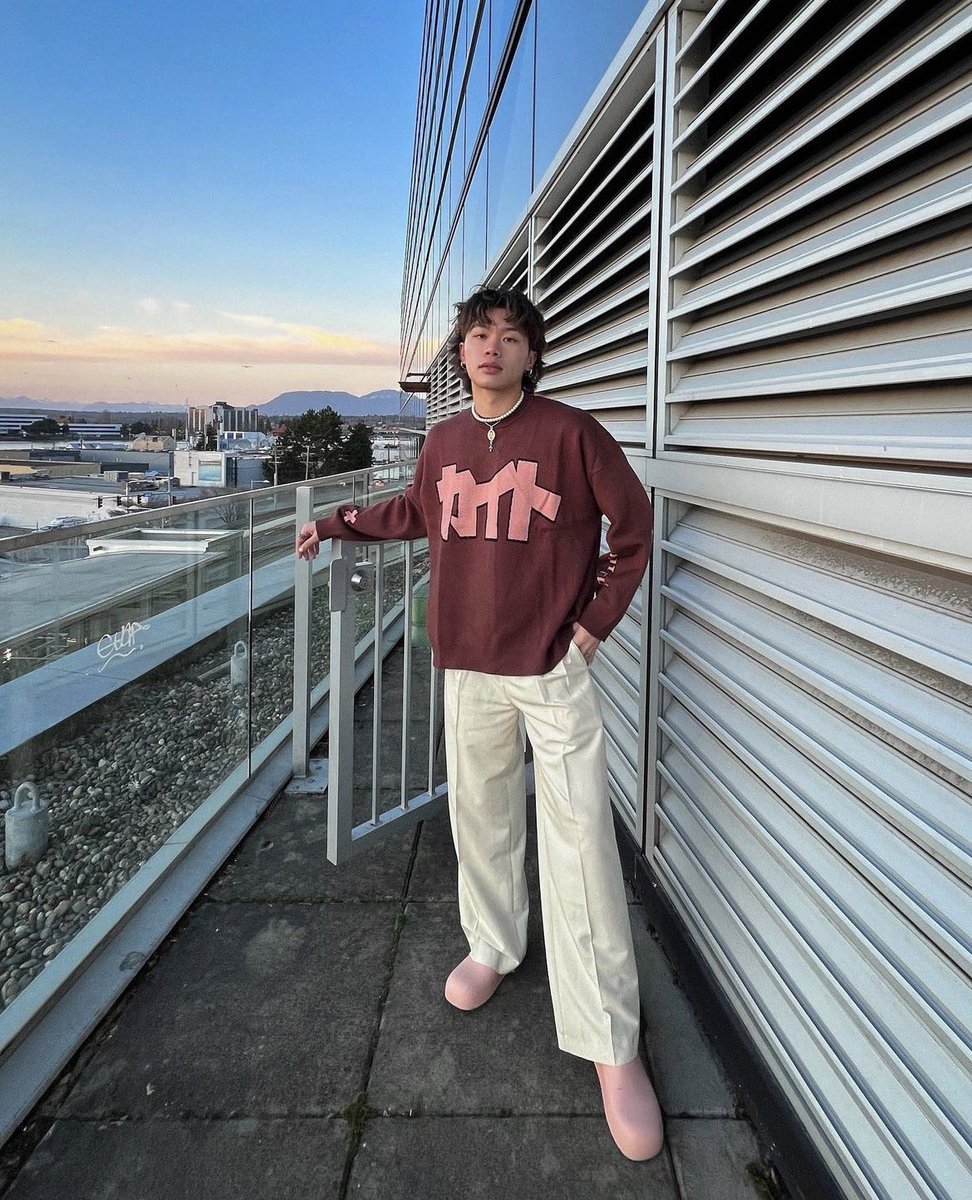 greenlikesage's tweet photo. REMEMBER TO DRINK UR WATER TN BFFS 😁 #c9bash #c9insta https://t.co/dERx2c60Bg