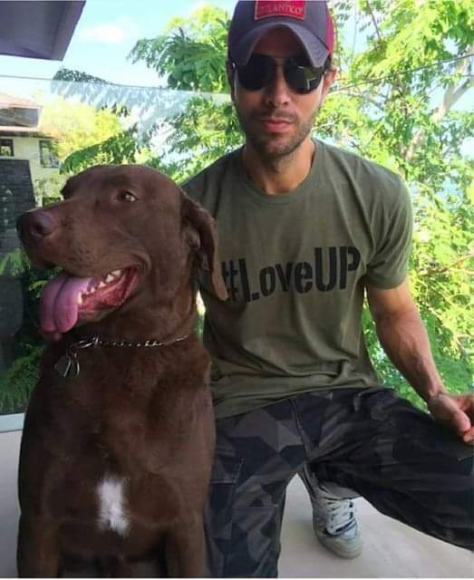 GoMaryma's tweet photo. @PucciaPatrizia @enriqueiglesias https://t.co/elABibzQ5h