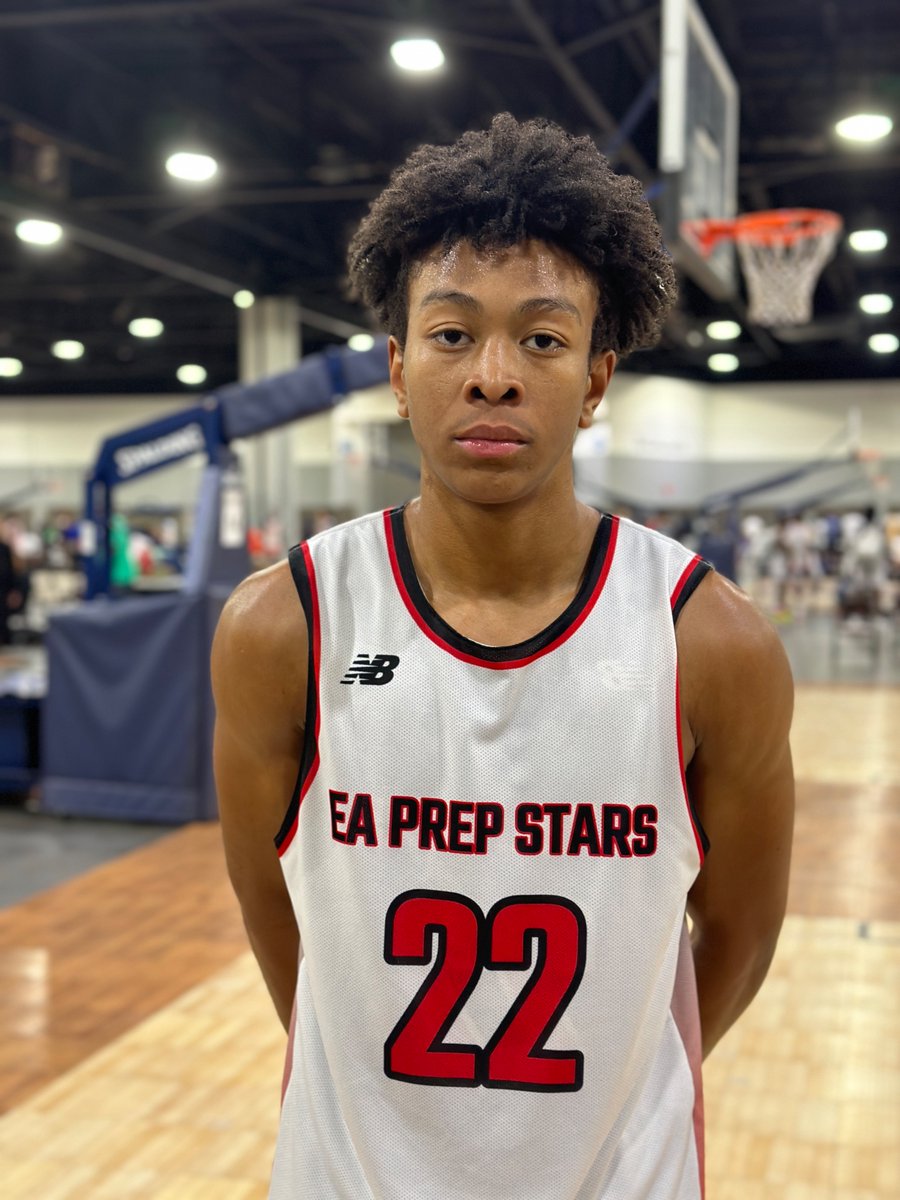 TJBScouting's tweet photo. I thought Jaylen Thomas had a great weekend for EA Prep New Balance squad. Consistent shooter from the outside, made a lot of plays that a guard needs to make. @TJaylen185 https://t.co/Df5fQfmSL1
