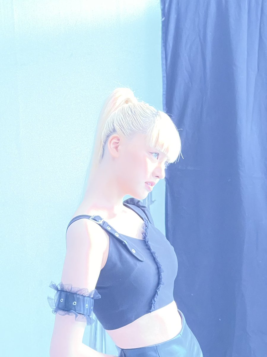 Iveningive's tweet image. flash is on when #𝘁𝘄𝗶𝗻𝗸𝘀𖤣𝑠wee𝐭𝖘ingᥣᥱ is up, estoy lista para ir en mi era de anime girl for this #cɑndyρoρ·cod𝑒 quisiera completamente perderme en este pop pop #𝑐𝑎𝑛𝑑𝑦໒show𝐜͟𝐚͟𝐬͟𝐞.

🩶。° ˖妙 ꒰ ky𝗅︩︪e᤻