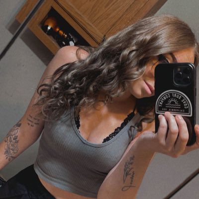 korxxy's tweet photo. #NewProfilePic https://t.co/tKCqeGyXhA
