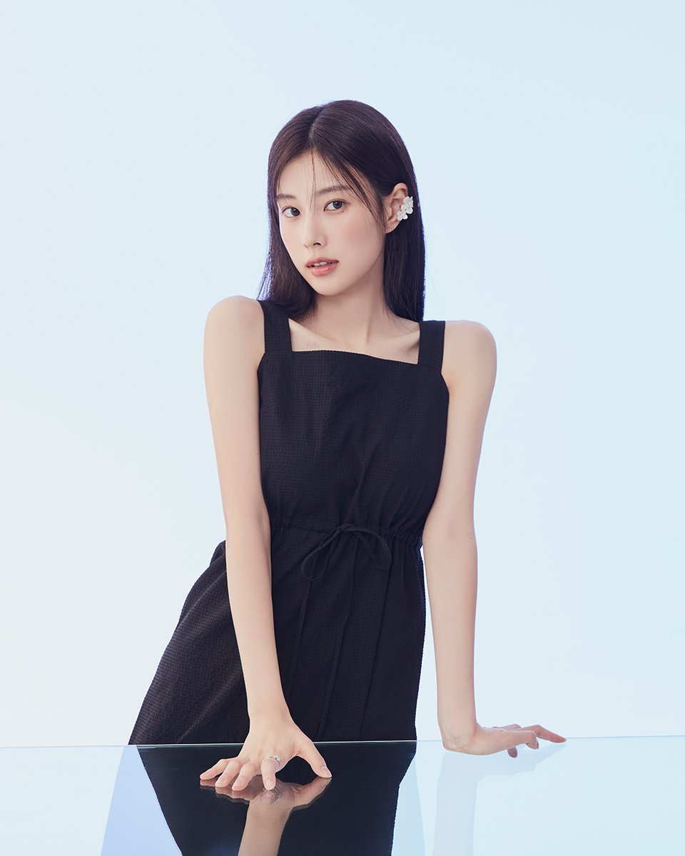 ['𝟮𝟯 𝗦𝘂𝗺𝗺𝗲𝗿]
𝐅𝐢𝐥𝐥 𝐲𝐨𝐮𝐫𝐬𝐞𝐥𝐟
빛나는 여름, 나를 채우는 로맨스

🏷 뷔스티에 롱 원피스(RMOWD37RT4)

▶bit.ly/44cp7Vc

#로엠 #Roem #나만의로혬
#강혜원 #KangHyewon