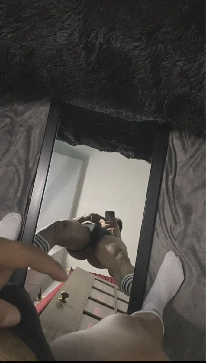 Montjaime18's tweet photo. Así puedo estar más fresco 🍑🤭 https://t.co/J3hlrsGp7E