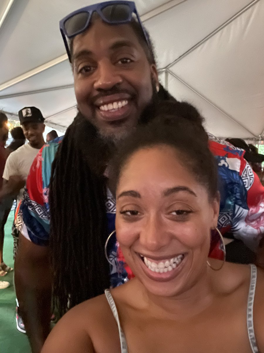 Tera_Monique's tweet photo. When the pastor is the homie omg π #DSGG https://t.co/BQi8H7DKVW