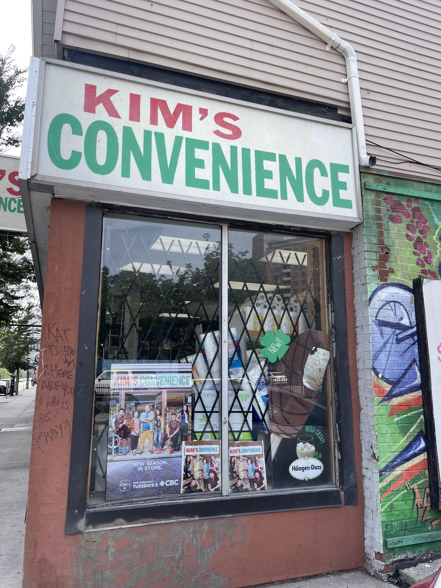 Finally got to @KimsConvenience and got a tote bag and t-shirt.  My hope is to one day get the cast to sign my tote bag! @bitterasiandude @jean_yoon @andrewphung @SimuLiu @nicolepower3 @michaelmusi @benbeauchemin    @SugithVarughese #AndreaBang
