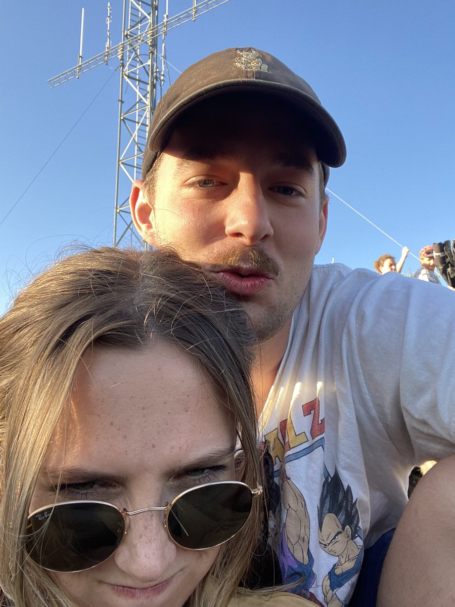 ashlynnrcou's tweet photo. Mountain top concert with the loml? Sign me up. https://t.co/hPQUjQWYOB