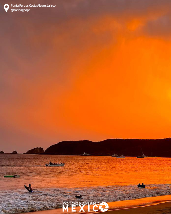 fotografiasdemx's tweet photo. Descubre la belleza y tranquilidad de Punta Perula en la Costa Alegre de Jalisco. 🌴 Disfruta de playas de arena dorada, aguas cristalinas y paisajes impresionantes. 🌊🌞
#PuntaPerula #CostaAlegre #Jalisco #PlayaParadisiaca #DestinoDePlaya #TurismoEnMexico #FotografiandoMexico https://t.co/rHL4ZlJayE