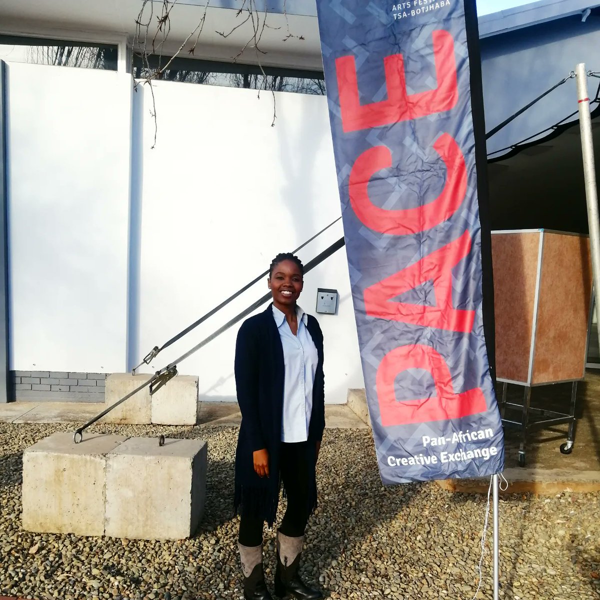 FINALLY, we meet!!
🎭🤟🏽🇿🇦🇸🇪🌍
It was everything AND MORE.

#PACE2023 #AfricanCreatives