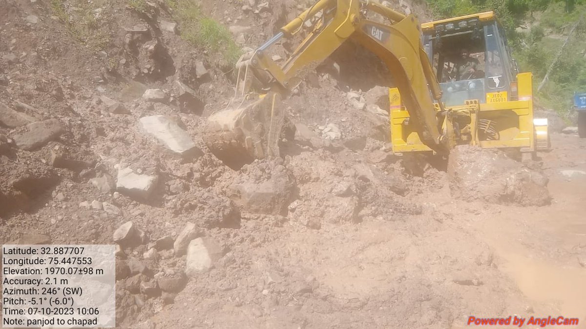 dioudhampur's tweet photo. #RoadRestoration
#StaySafeStayAlert
Restoration work is in progress on
#Pachound _Chapper Road.
Men & Machinery on job.
#InconvenienceRegretted.
For further updates contact EOC :- 01992-272727 & 272728
@diprjk
@Divcomjammu
@udhadm
@justcsachin
@ddnews_jammu
@Paramde18251306 https://t.co/V3Sa8PjmLJ