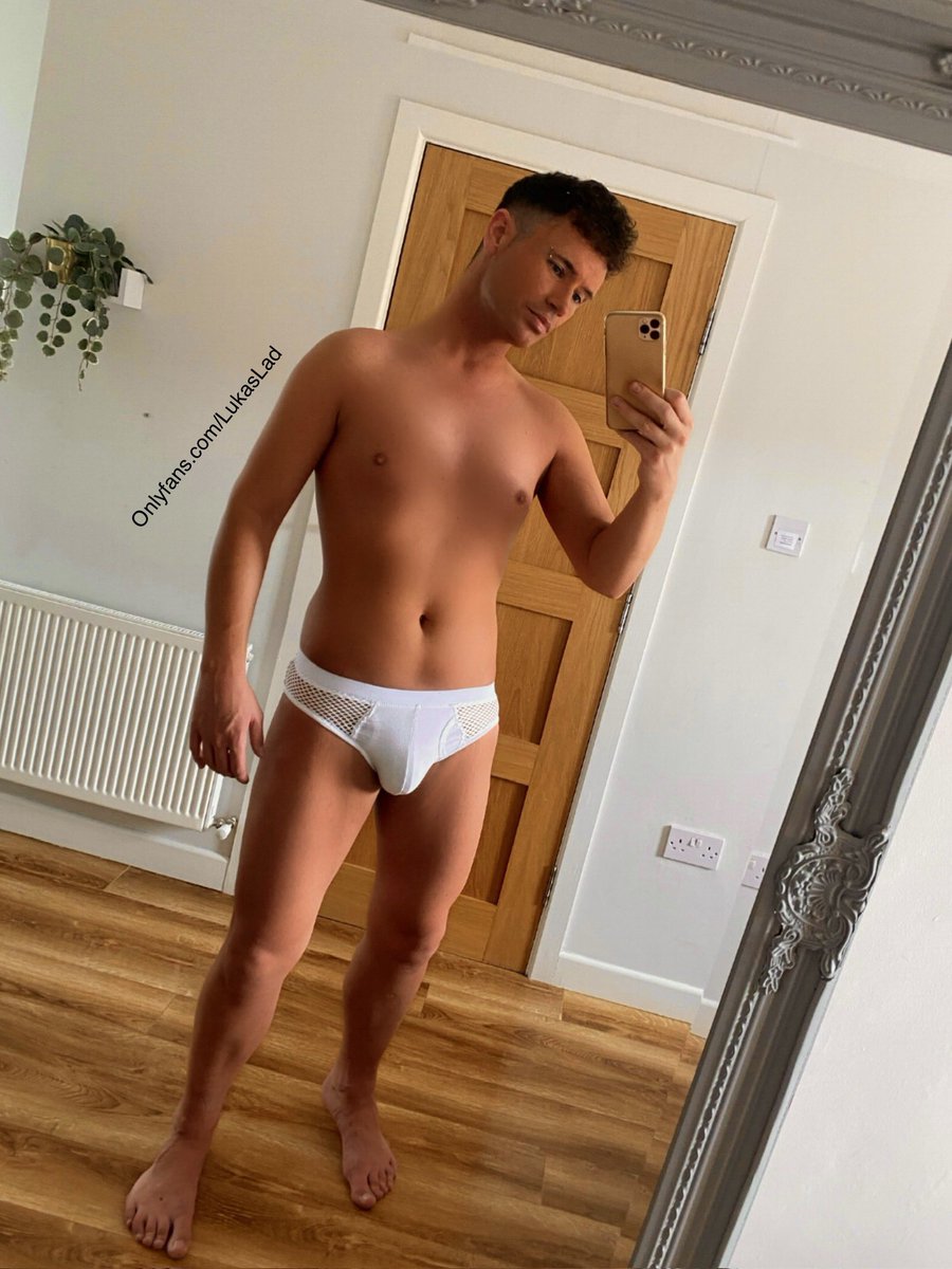 imLukas_'s tweet photo. Get naked? 😈🍆 https://t.co/Yg0N2taVM0