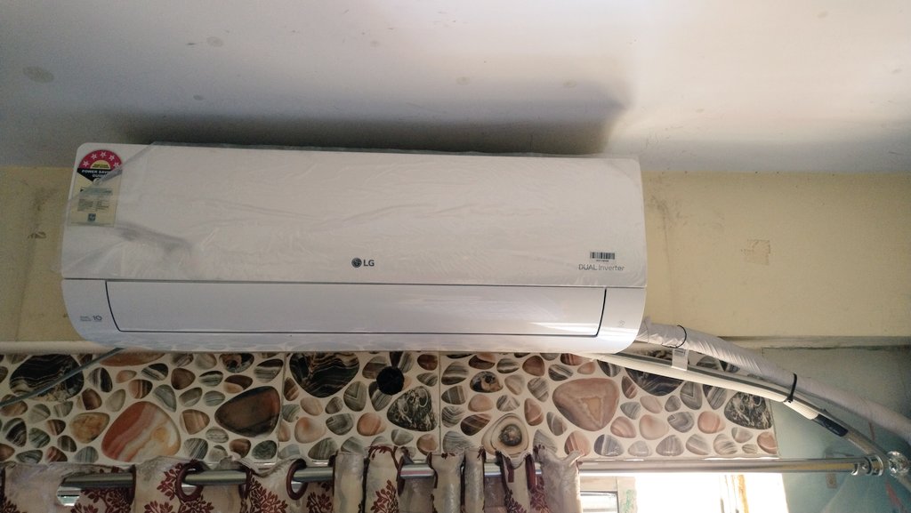 IamRaj0610's tweet image. 📢 @LGIndiaSupport @LGIndia
Disappointed with LG AC Model RSQ14BW2E, Serial No:301WATK112641. Purchased on 24/02/2023, but 1-ton dual inverter 5-star AC not cooling properly. Urgent resolution needed! #LGACIssues #ACNotCooling #LGCustomerService #LGACComplaint
Regards 
Raju Das