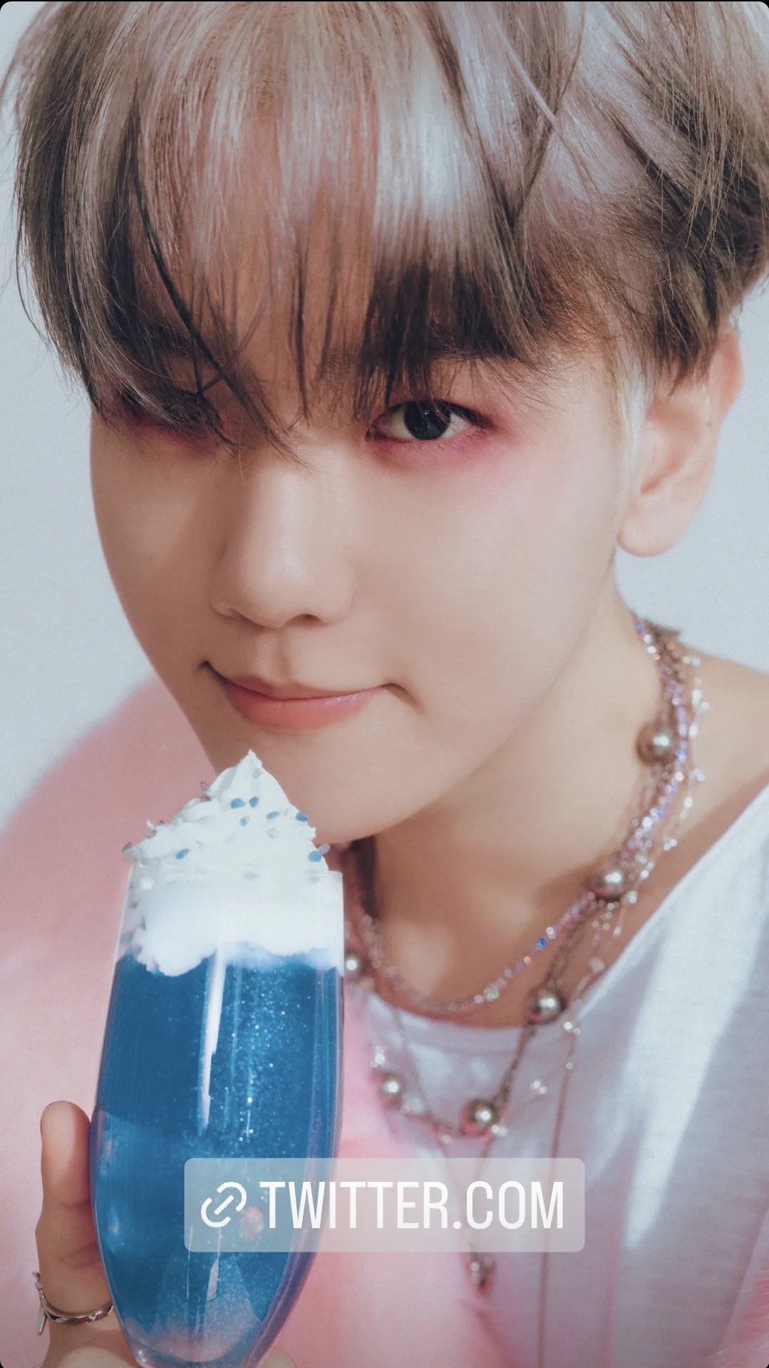 on-twitter-he-looks-like-a-little-fox-tempting-you-with