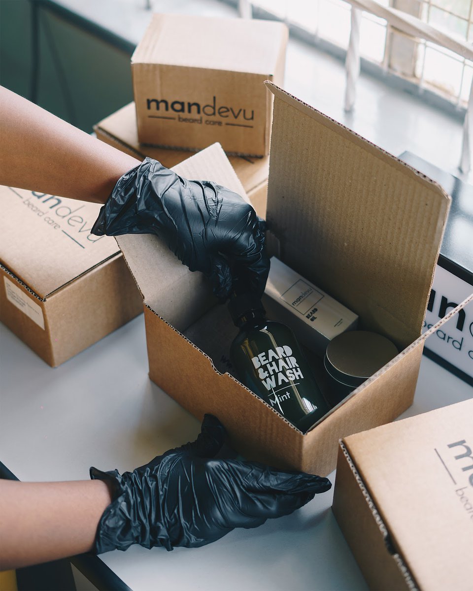 themandevu's tweet photo. You can rely on our fast and timely Countrywide delivery.

Shop online on https://t.co/jqyVtKvYw1

#mandevubeardcare #MidYearSale #beardtips #beards #personalcare #explore #mensgrooming #beardoil #beardgoals #travel #beardgroomingkit #beardessentials🧔🏾#Kenya https://t.co/pNvWuTyv7p