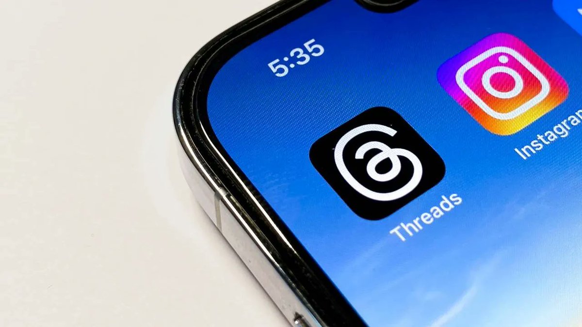 LikeHits tweet media