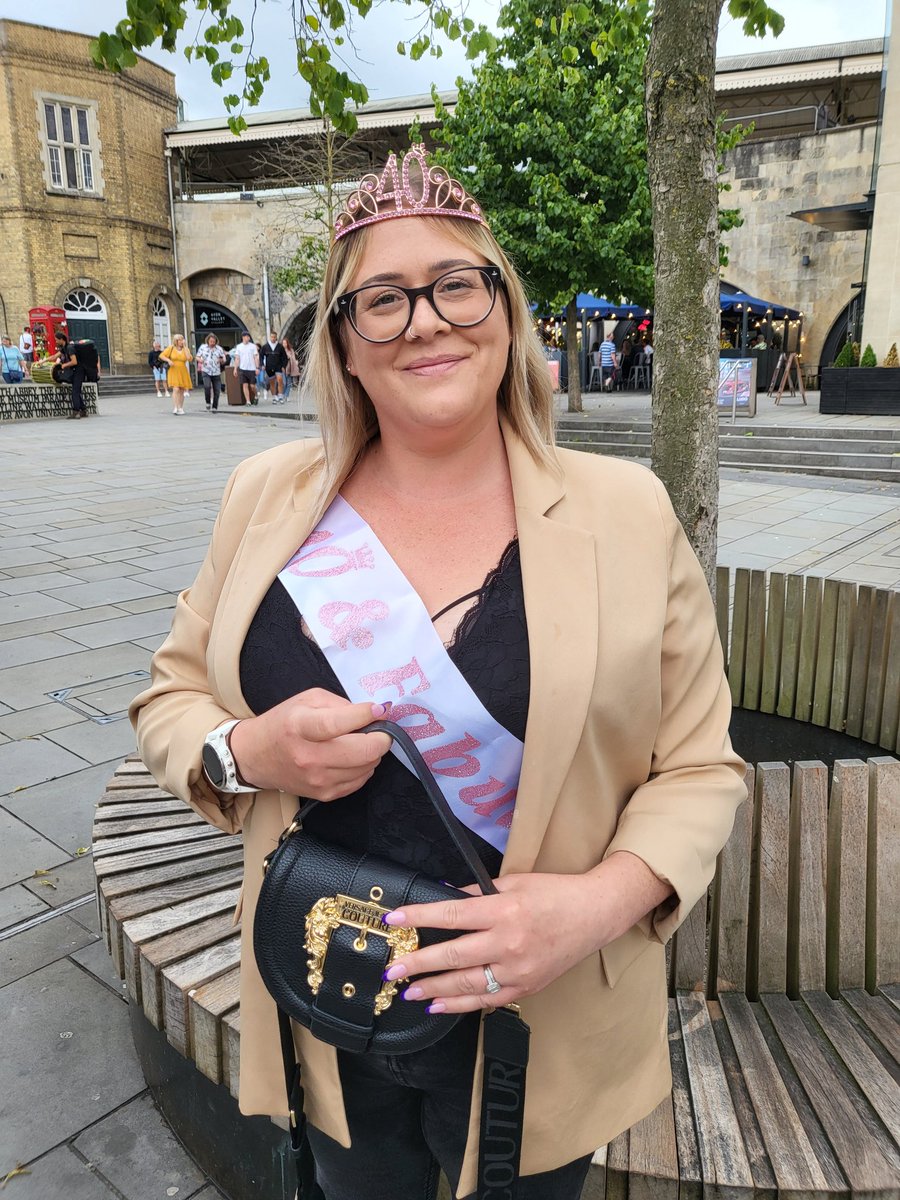 lidia_turner's tweet photo. Happy birthday to this beautiful lady. Have a great day. Hope u get spoilt @CrystalBurberry  love u #birthday #only40once #Wiltshire https://t.co/KHolDUndGy