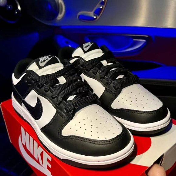 coconutkeykicks's tweet photo. So good I had to share! Check out all the items I'm loving on @Poshmarkapp from @PrattNika #poshmark #fashion #style #shopmycloset #nike #marcjacobs: https://t.co/NL80GGwd5X https://t.co/FJ6oPd5Rcf
