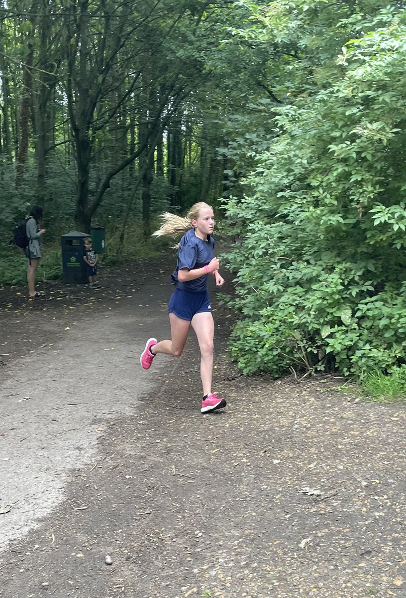 Super proud of C for achieving one of her goals and coming 1st at <a href="/Leavesdenjunior/">Leavesden junior parkrun</a> park run this weekend, smashing her previous PB @Y6Wells 🏅 🏃‍♀️