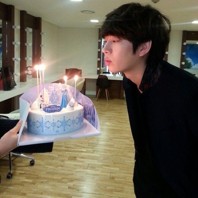 Happy birthday Kim Heechul       