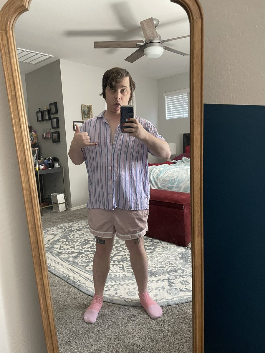 SlimeTimeDie's tweet photo. Okay but I was a cute little enby hoochie daddy today call me pretty https://t.co/Fo9KS9U6b9