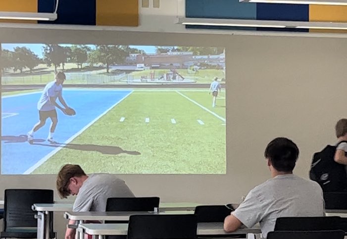 Thank you to @Coach_Radke and the rest of the @KohlsKicking coaching staff for helping me grow and improve this weekend! Was a great session and workout! #Growth @CLARKthePUNTER @BittmanTyler @FZWfbrecruits @Jaguarfootball1