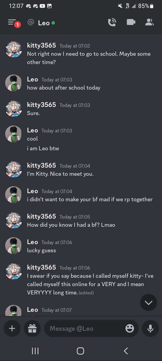 Microwave_Man12's tweet photo. Hey guys this is a tweet I normally don't do but here we go Trigger Warning: 23 year old trying to cuddle with my partner who is 16

Beginning of the story my partner joined a VA Series that had Logan in it. Logan decided to friend my partner on discord. https://t.co/oL9AVB7NUZ