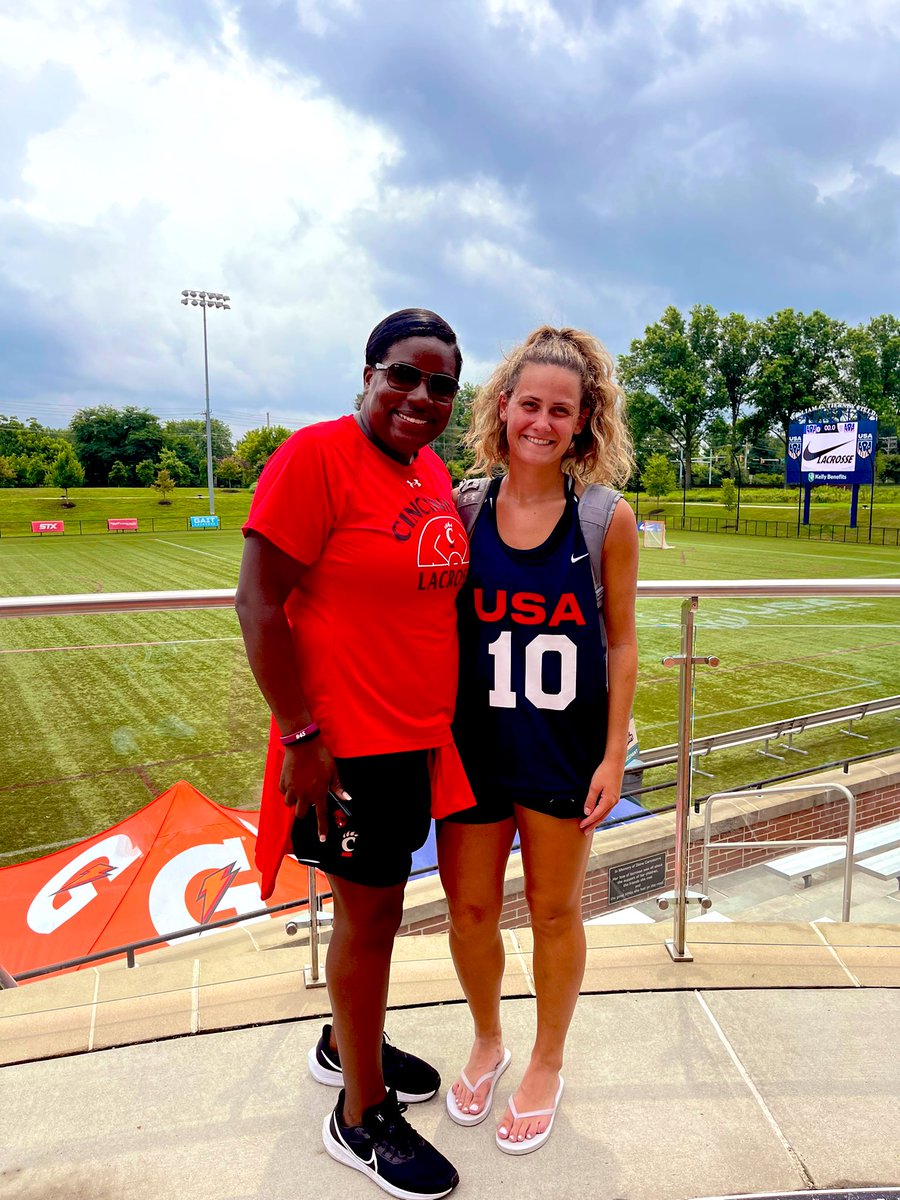 GinaThomasUC's tweet photo. Can’t put into words how proud I am of this kid!  I felt like I made the team all over again!  No better feeling than rocking that RWB! #❤️💙🤍🇺🇸 #BearcatsCompete 🖤❤️ https://t.co/pLO8QuaDXg