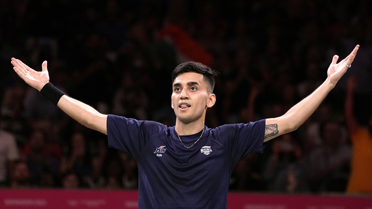 Let your Monday start with this WOW update folks 🔥🔥🔥 
✨ Lakshya Sen WINS Canada Open title (BWF World Tour Super 500) ✨
➡️ The 21 yr old beat reigning All England Champion Li Shi Feng 21-18, 22-20 in Final. 
 #CanadaOpen2023