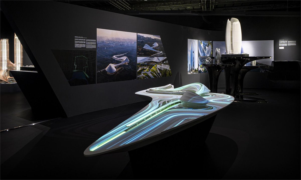 Minda_Wang_Nhat's tweet image. We are delighted to join &amp;lt;THE NEW WORLD - Zaha Hadid Architects&amp;gt; Design Exhibition at Beijing Guardian Art Center! #hecoos x #Hirender control 60 projectors fully mapping the whole scene, the light and shadow complement, it is an artistic language that echoes Zaha's life.