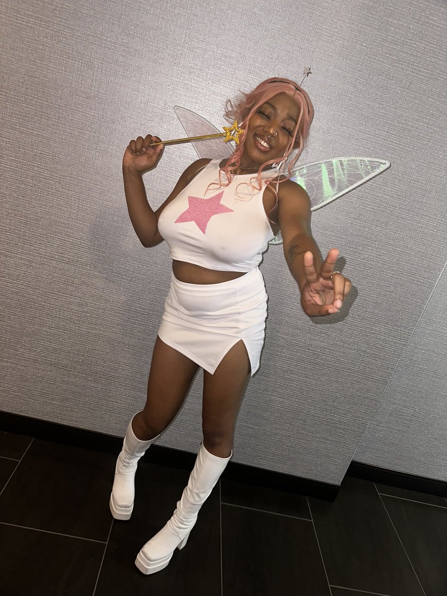 yungokuu's tweet photo. #blerdcon  day 2💞💙 star and twinkle from fairly off parents ✨✨ https://t.co/OS7dqqIGoN
