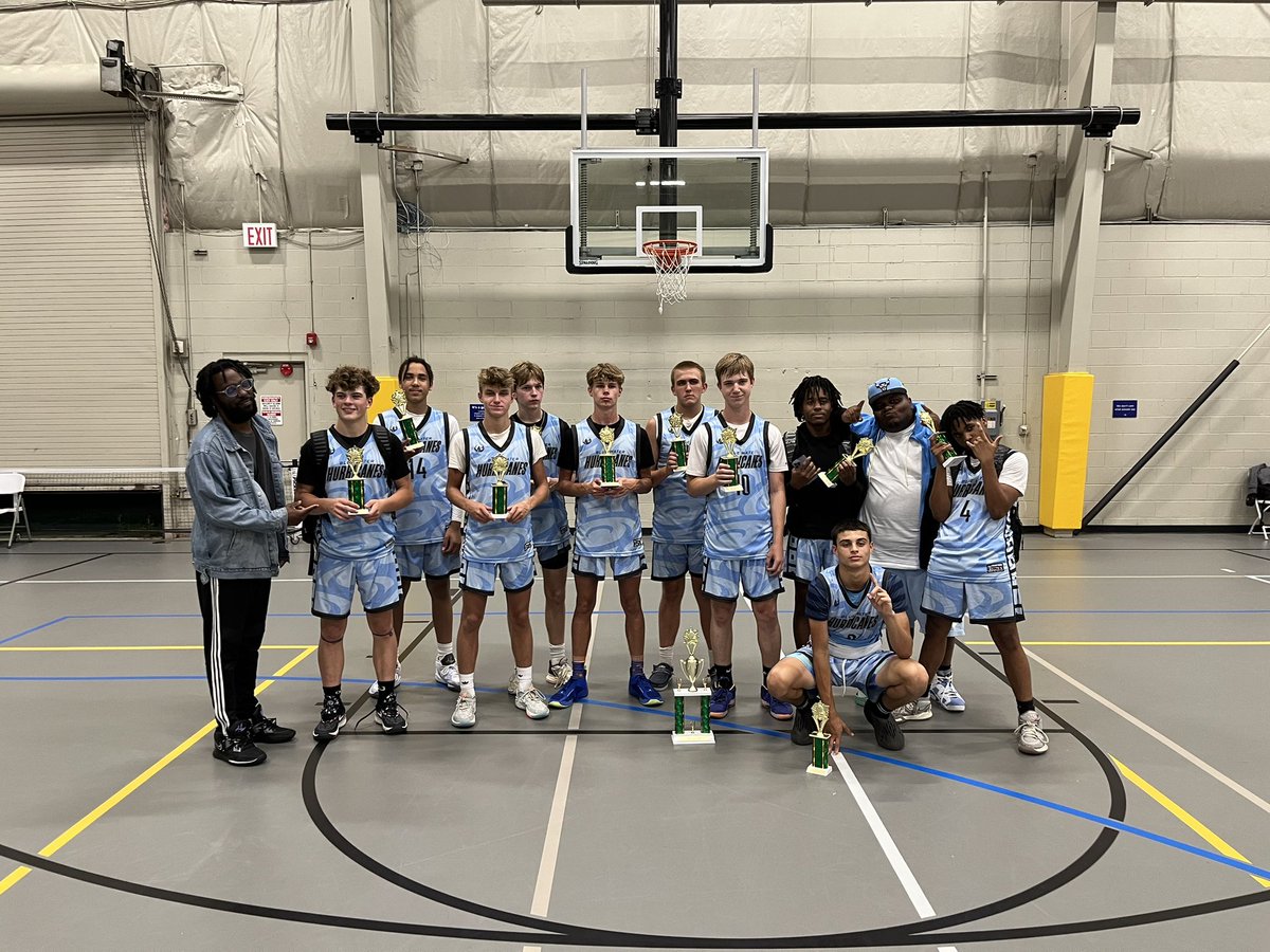 15u bringing home the title at the July Bash!