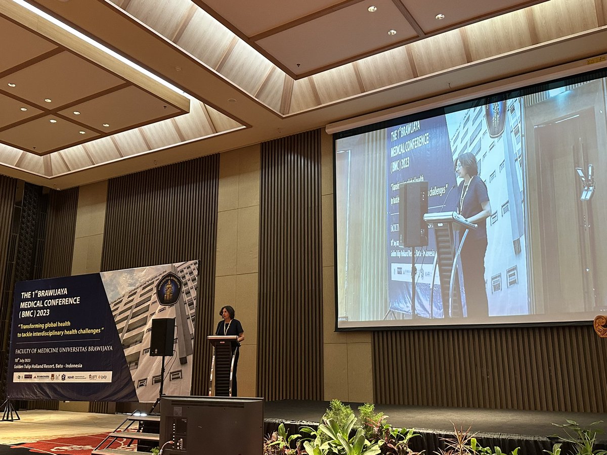 Prof @AnushkaAAPatel giving opening remarks in the 1st Brawijaya Medical Conference 2023 in Malang, Indonesia. More strength to the ongoing collaboration between @georgeinstitute and @UB_Official