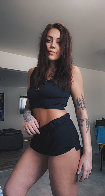 I figured us out today! I think we should just be friends with sexual tension. 😈😜  https://t.co/DV7casCHB5  #onlyfanscreator<a href="/tag/linkinbio"class="tags"><span>#linkinbio</span></a><a href="/tag/moms"class="tags"><span>#moms</span></a><a href="/tag/sellingcontent"class="tags"><span>#sellingcontent</span></a><a href="/tag/onlyfanscre"class="tags"><span>#onlyfanscre</span></a>