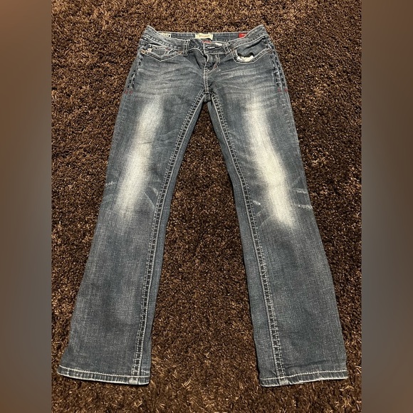 So good I had to share! Check out all the items I'm loving on <a href="/Poshmarkapp/">Poshmark</a> #poshmark #fashion #style #shopmycloset #oldnavy #currentelliott #buckle: posh.mk/udGoRDodjBb