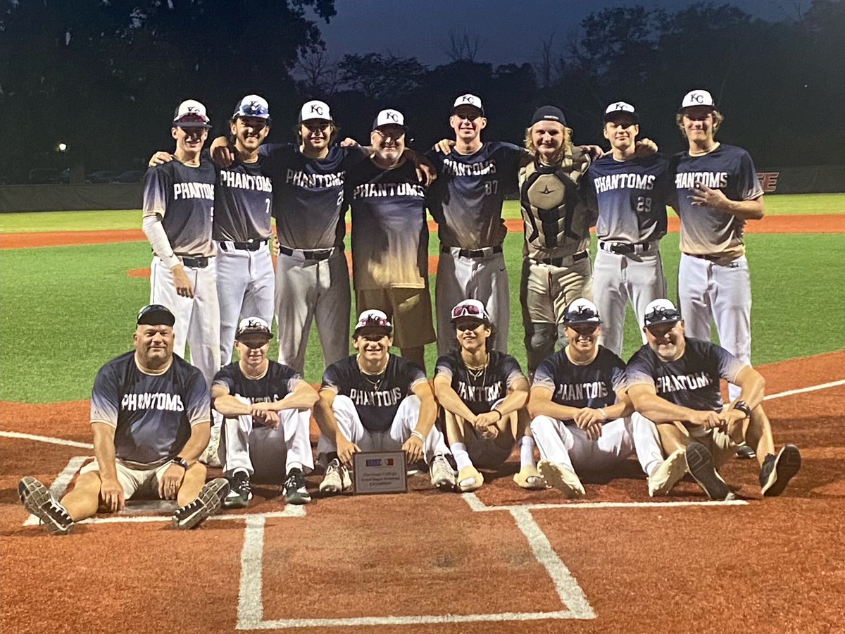 18u Phantoms go 5-0 on the weekend to win the Team Exposure College Exposure Invite at Carthage College! Well done by players and coaches! Team is now 17-6 on the summer #GoPhantoms #TeamKC