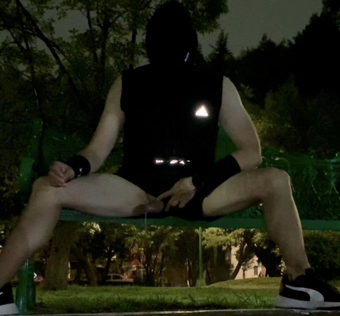 I need to say that I'm a fan of @EliMcKaber's web comics, and I took inspiration for a shot from one<a class="tags" target="_blank" title="On Twitter" href="/?out=eyJ0eXAiOiJKV1QiLCJhbGciOiJIUzUxMiJ9.eyJpYXQiOjE3MjE1NjMzNzEsImlzcyI6InR3cG9ybnN0YXJzLmNvbSIsIm5iZiI6MTcyMTU2MzM3MSwiZXhwIjoxNzUzMDk5MzcxLCJyZWRpcmVjdF91cmwiOiJodHRwczovL3R3aXR0ZXIuY29tL0VsaU1jS2FiZXIifQ.nChkLATBaWSPjvxt0BjPyiWr9ymtSx5r5y4UTffwFuO5BR51O4Ay53JHmKUSp5G_GUWhaYvjvEAVBry04t15Hw">@EliMcKaber</a>