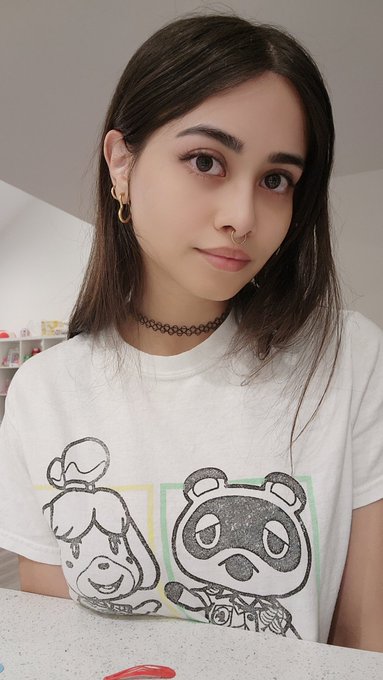 Watch VelvetValie🎀 18+ links in bio!'s leaked NSFW photo on TwXstars