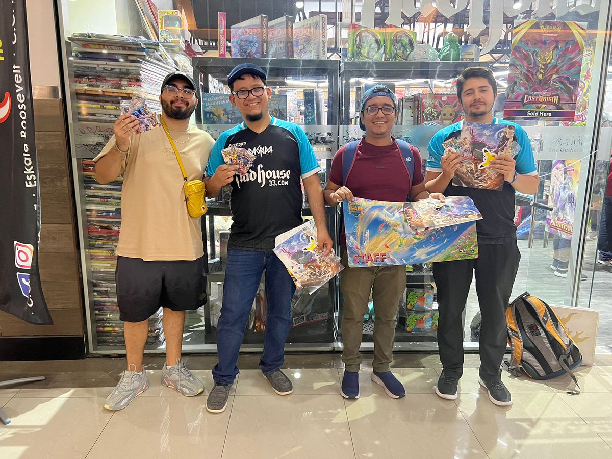 Akiyamatcg's tweet image. 2th League Challenge 2023-2024 en MadHouse33 usando miraidon ex regeleki vmax 3-0-2 engazaaadoooooo 💪😎 

Lost Box WLW
Lost Box LW Tie
Lost Box WLW
Chien-Pao ex WW
Urshifu Vmax / Inteleon Vmax WL

 #RagnarGamingTeam
#Esports #Guatemala #Pokemontcg #Pokemontcgo #pokemonfan