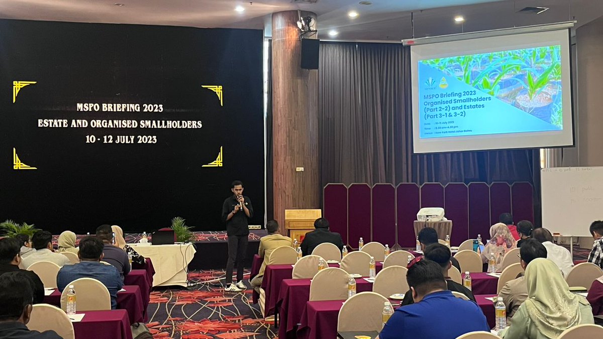 mspo_my's tweet photo. Day 1 of the MSPO Briefing 2023 is happening now for the Organised Smallholders and Estate at the New York Hotel, Johor Bahru, Johor.
#MPOCC #MSPO https://t.co/wxj51y426x